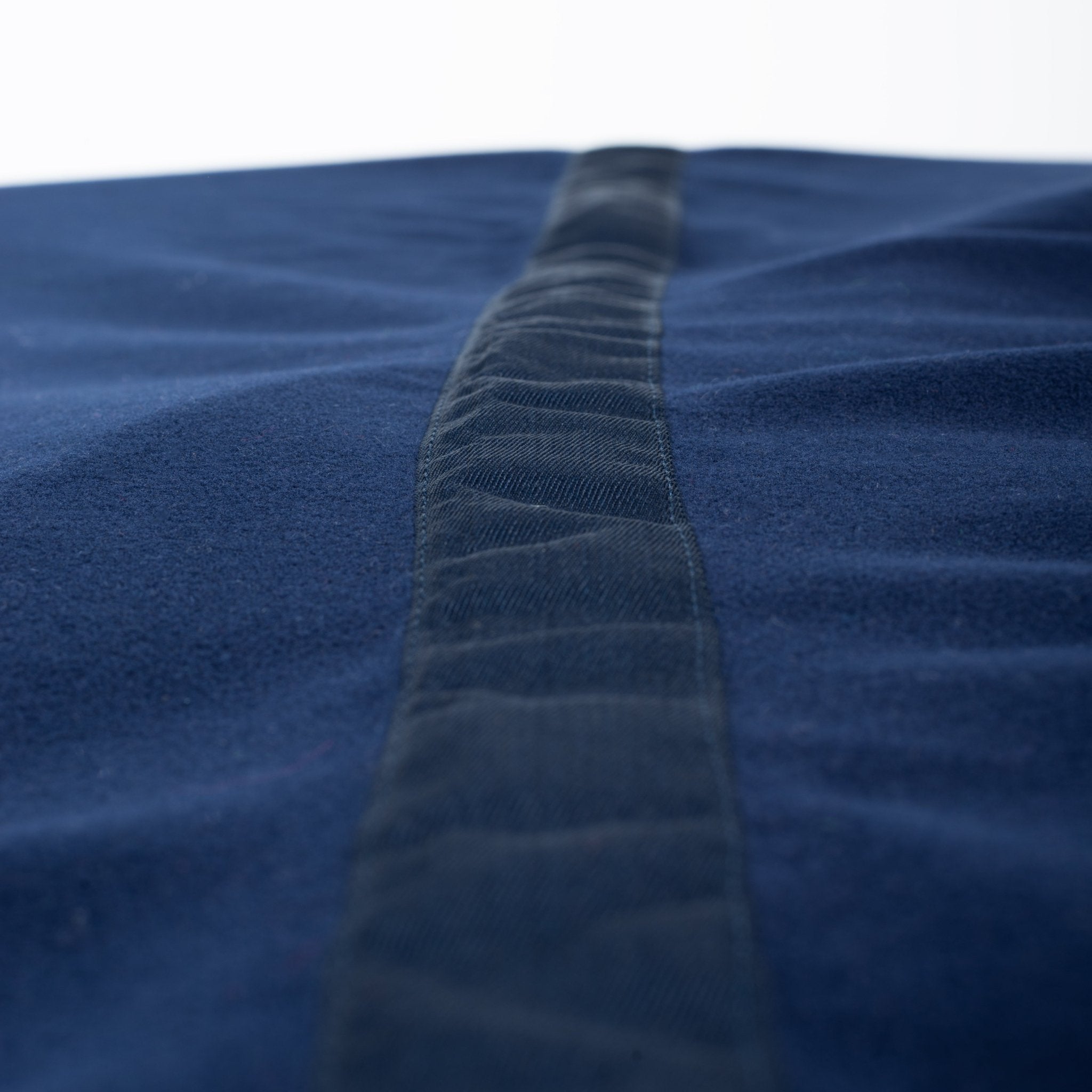 HORZEHOODS® Navy & Silver Luxury Rug - Horzehoods5056725018948