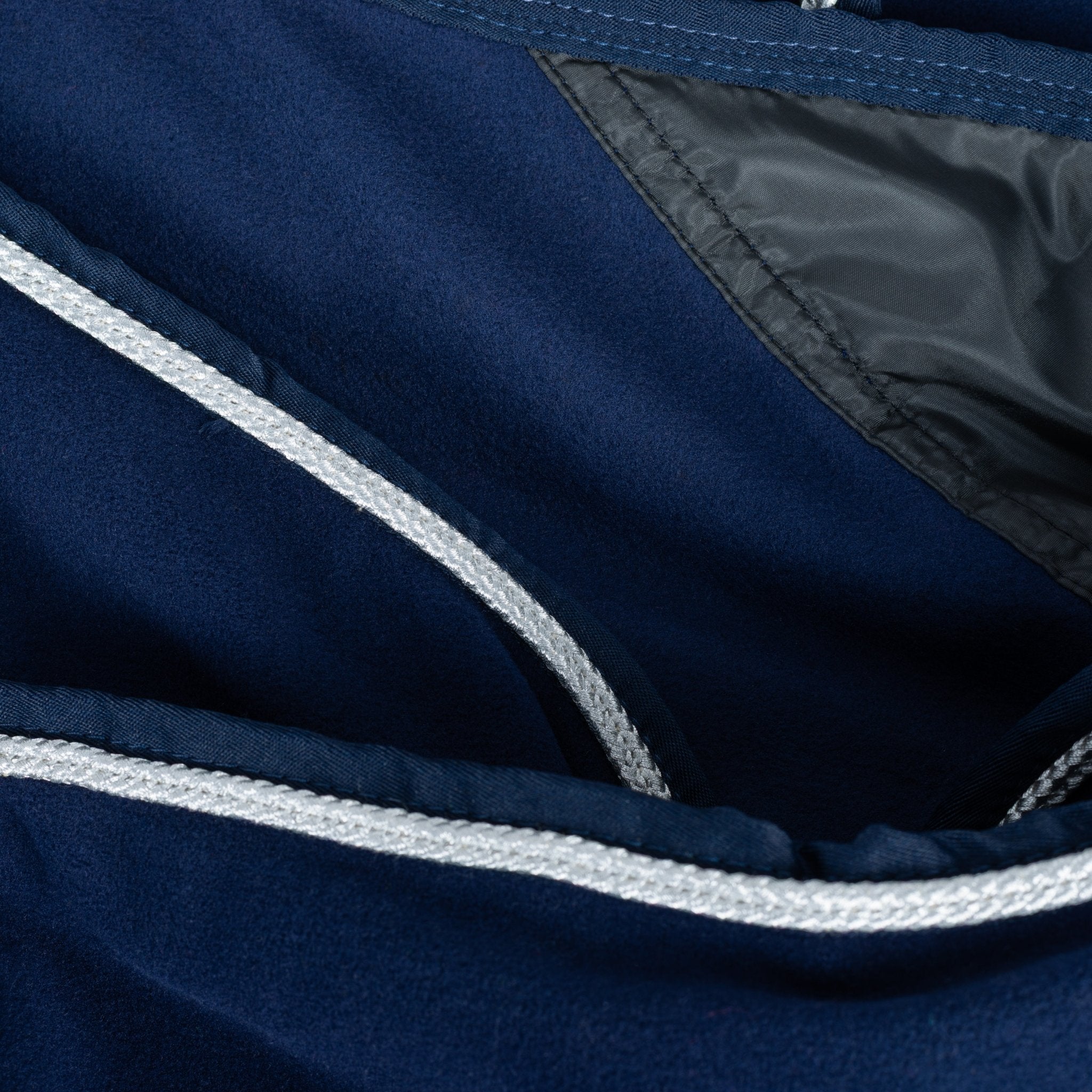 HORZEHOODS® Navy & Silver Luxury Rug - Horzehoods5056725018948