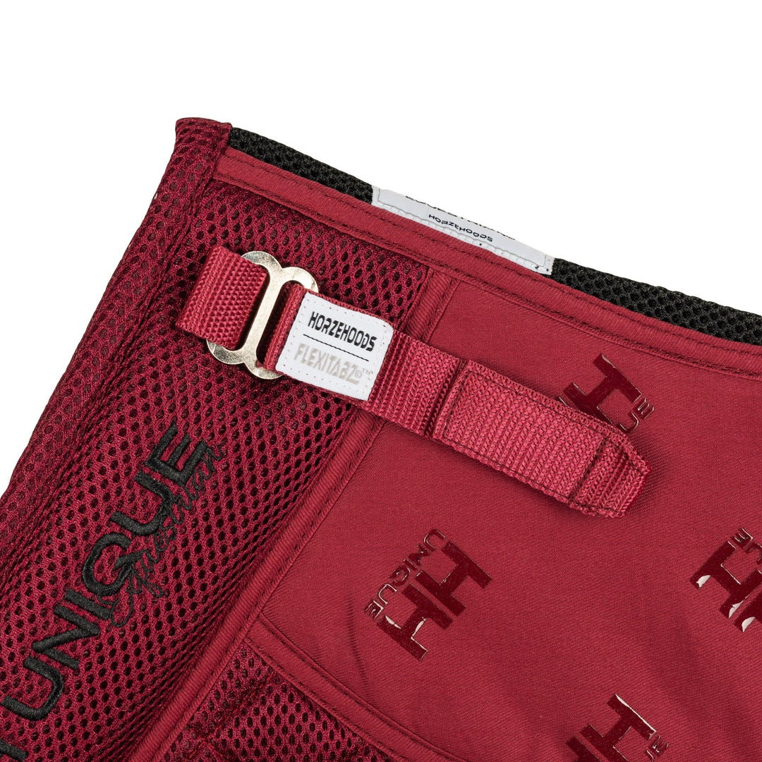 the multi strap system being used with the short tabs on Burgundy Berry AirGel Pad GP/Jump 