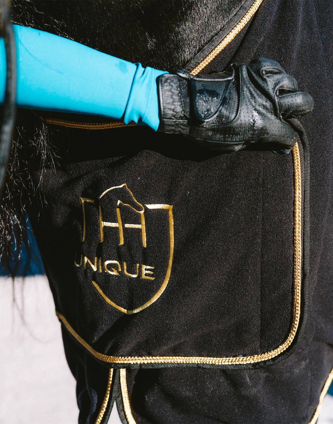 HORZEHOODS® Black & Gold Luxury Rug - Horzehoods5056725018955